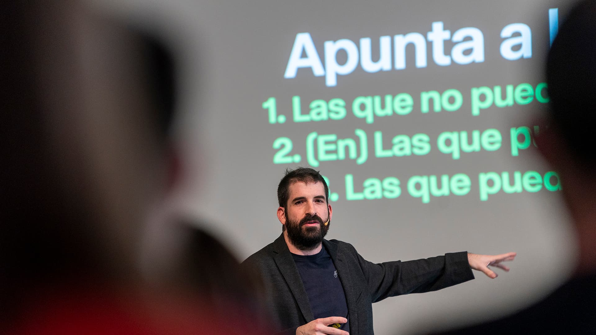 Charla sobre IA DIRCON